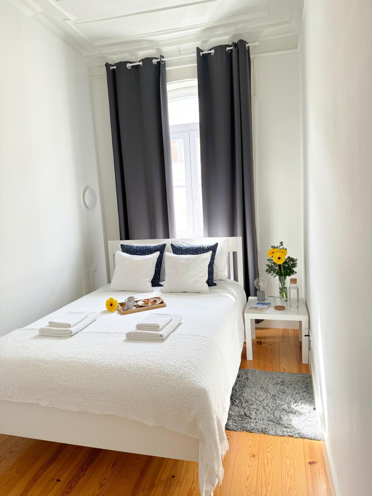 Cozy Room With Privative Bathroom On Rua Augusta Lisbon Exterior photo