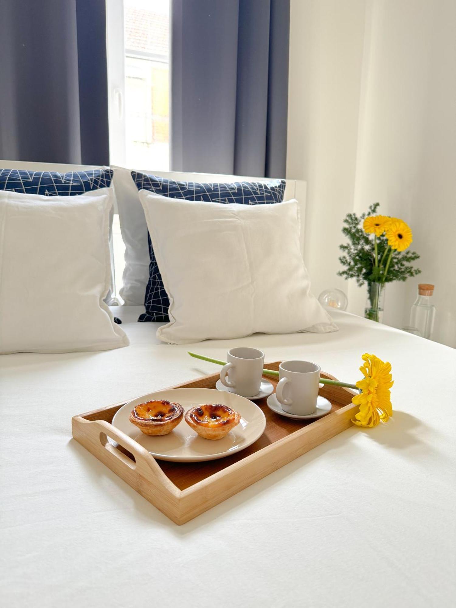 Cozy Room With Privative Bathroom On Rua Augusta Lisbon Exterior photo