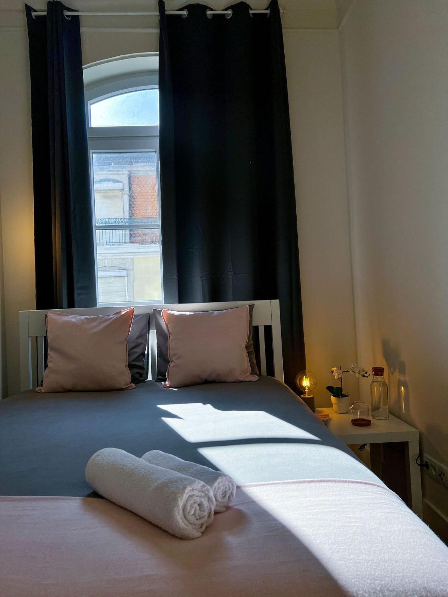 Cozy Room With Privative Bathroom On Rua Augusta Lisbon Exterior photo